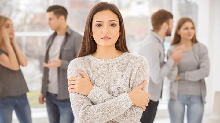 Seni Sosialisasi: Panduan Lengkap untuk Gen Z Indonesia 2025