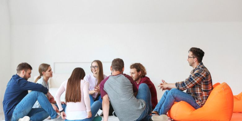 Seni Sosialisasi: Panduan Lengkap untuk Gen Z Indonesia 2025